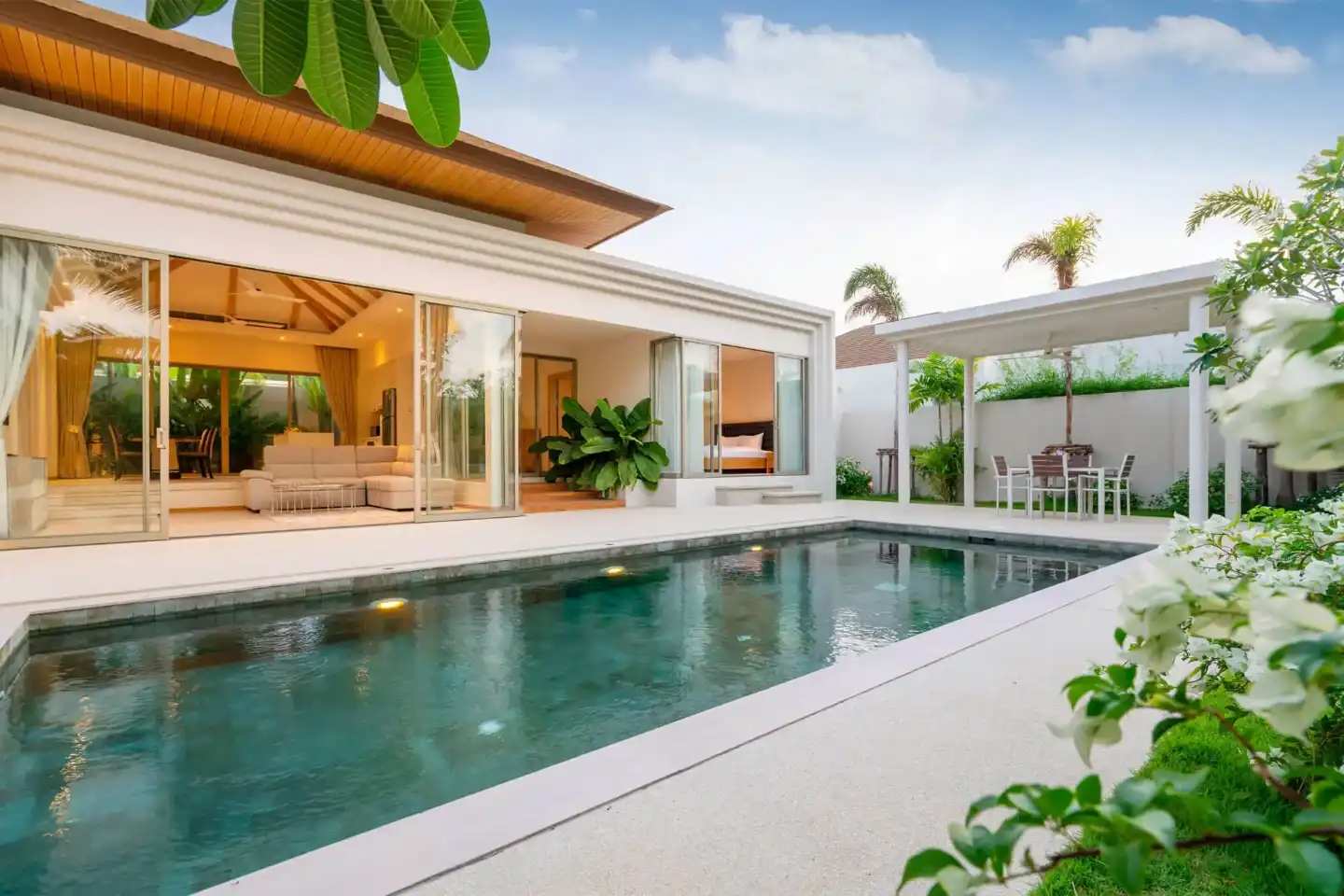 Custom gunite pool